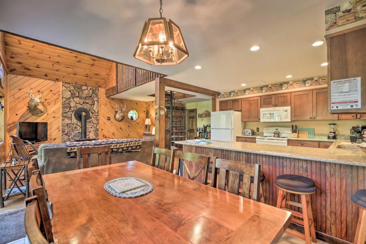 Lake Placid Chalet Deck And Forest Views! Exterior photo